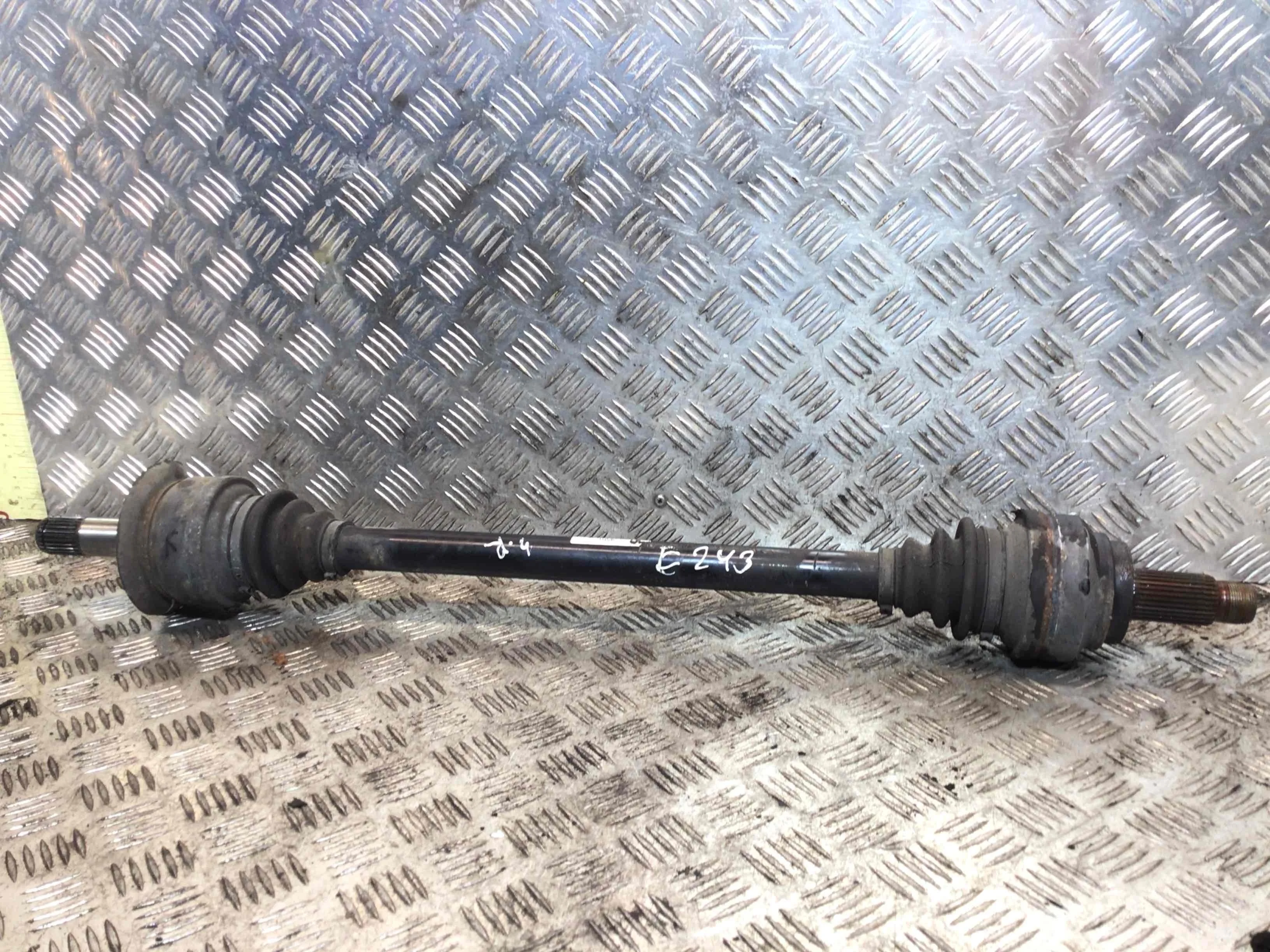 Полуось задняя (приводной вал, ШРУС) BMW 5-Series F10/F11/GT F07 (2009-2013) дизель 2.0 TD Механика Седан