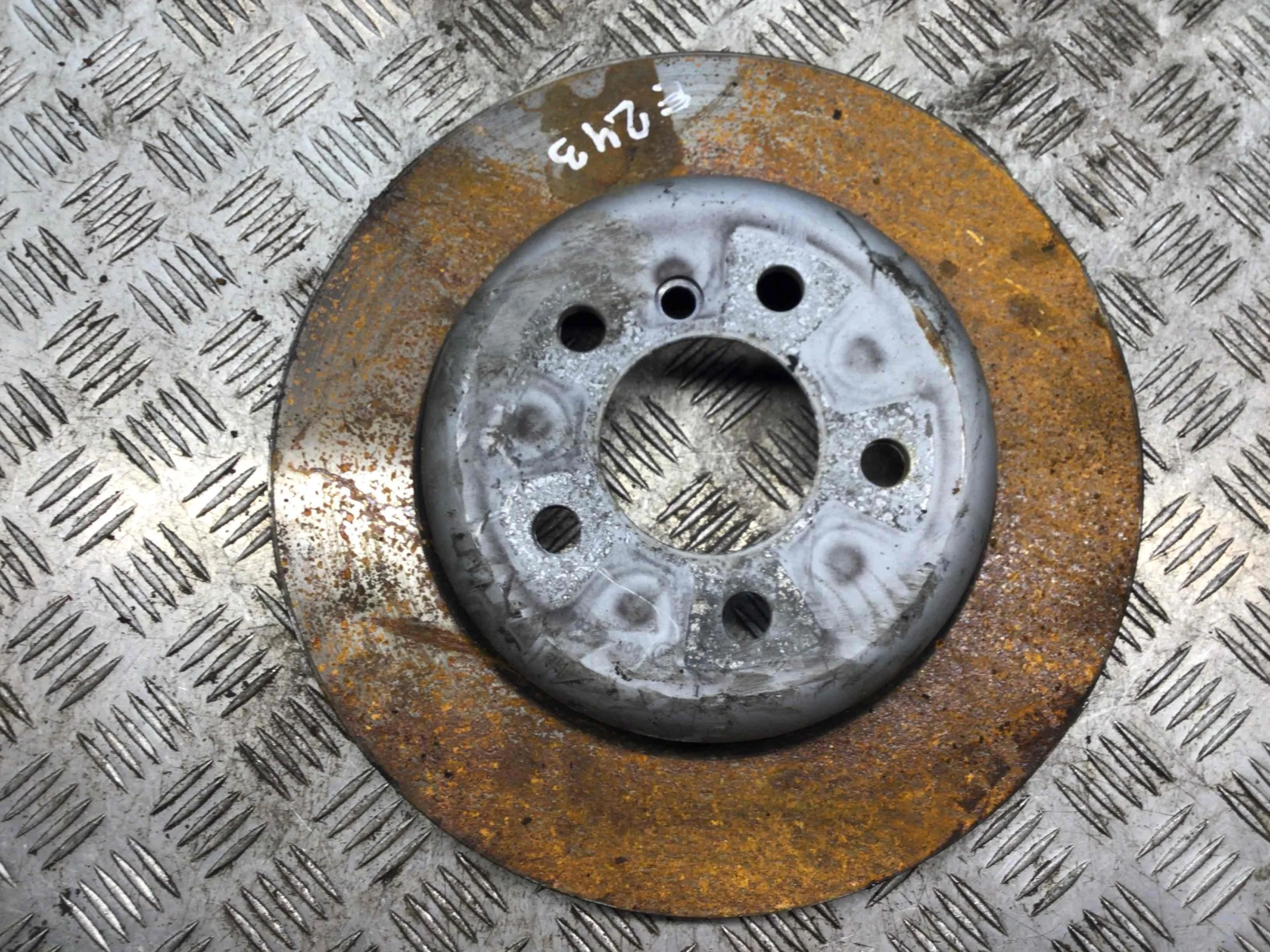 Диск тормозной задний BMW 5-Series 5-Series F10 2009 - 2016 дизель 2.0 TD Механика Седан