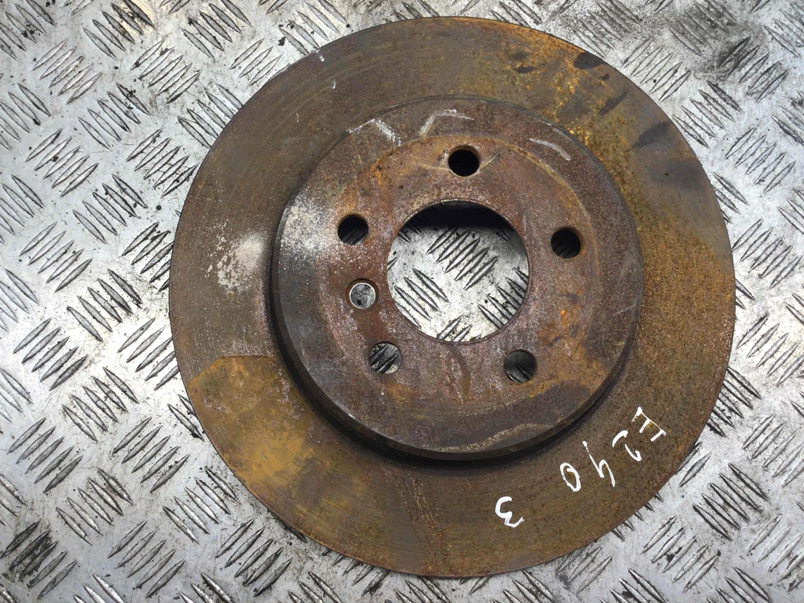 Диск тормозной задний BMW 5-Series 5-Series F10 2009 - 2016 дизель 2.0 TD Механика Универсал