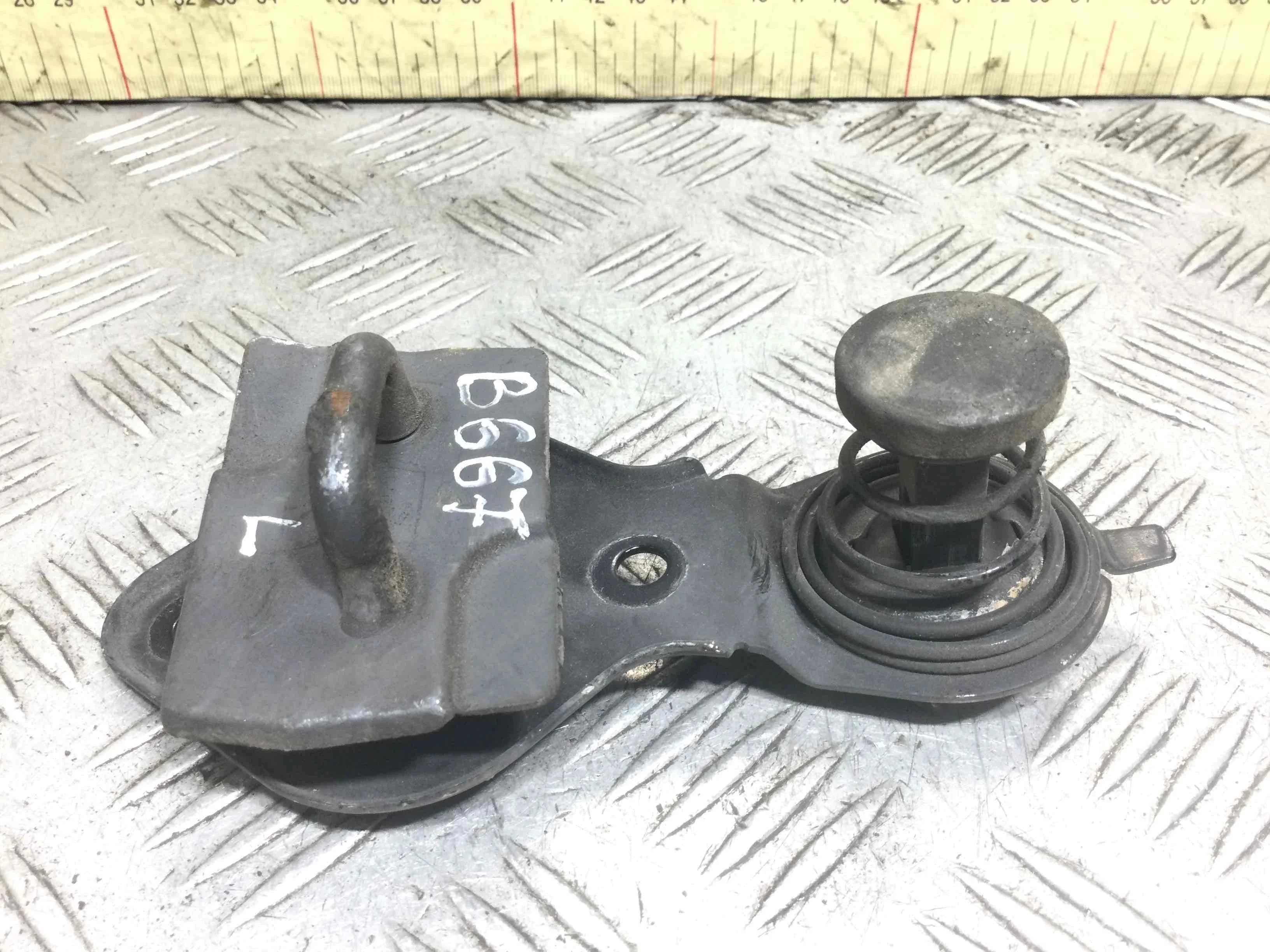 Замок капота Mercedes E-klasse E-klasse (W211) 2002 - 2009 дизель 2.2 CDI Механика Седан