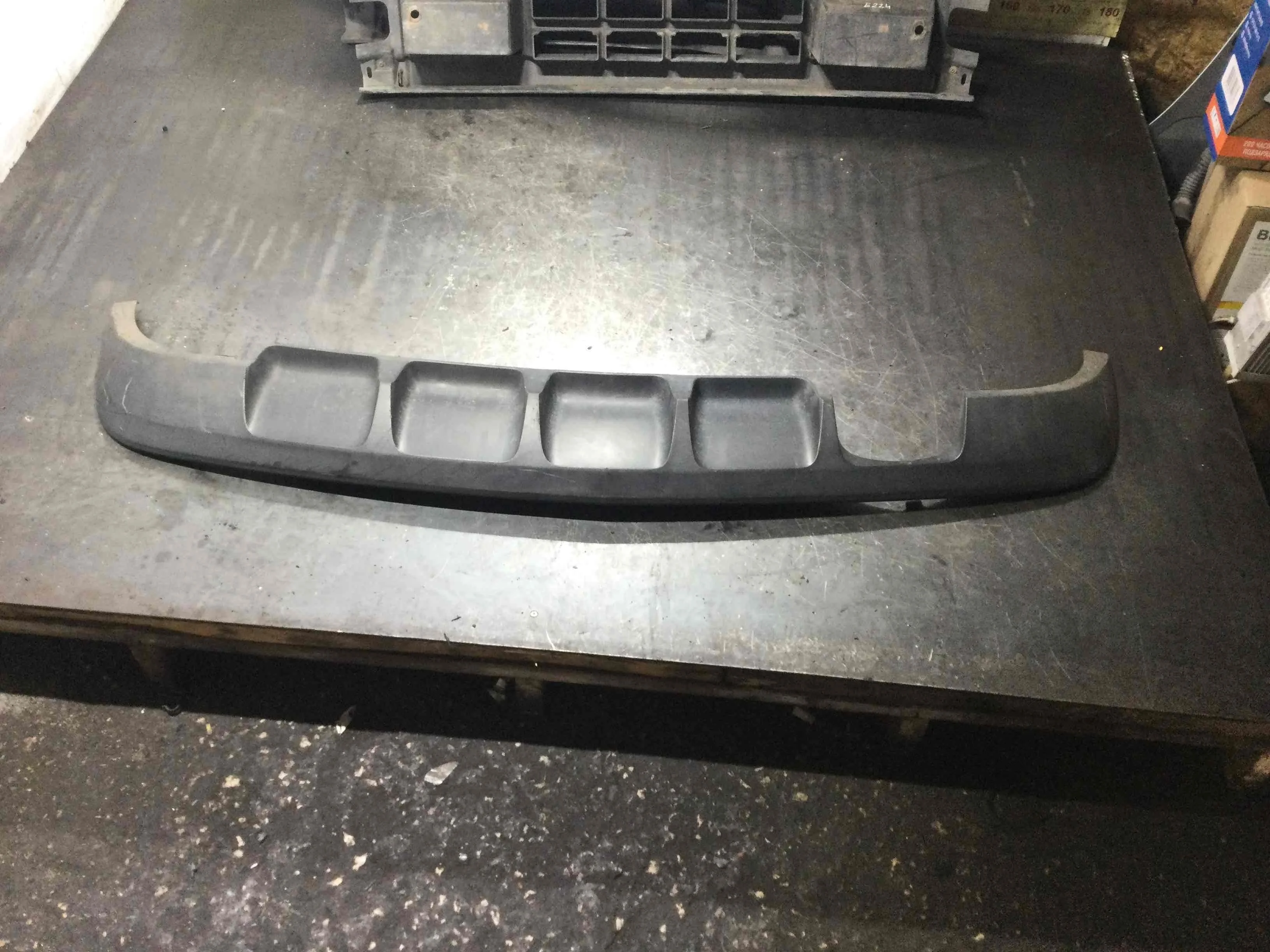 Юбка бампера заднего Mercedes CLC CL203 [рестайлинг] (2008-2011) бензин 1.8 i Автомат Купе