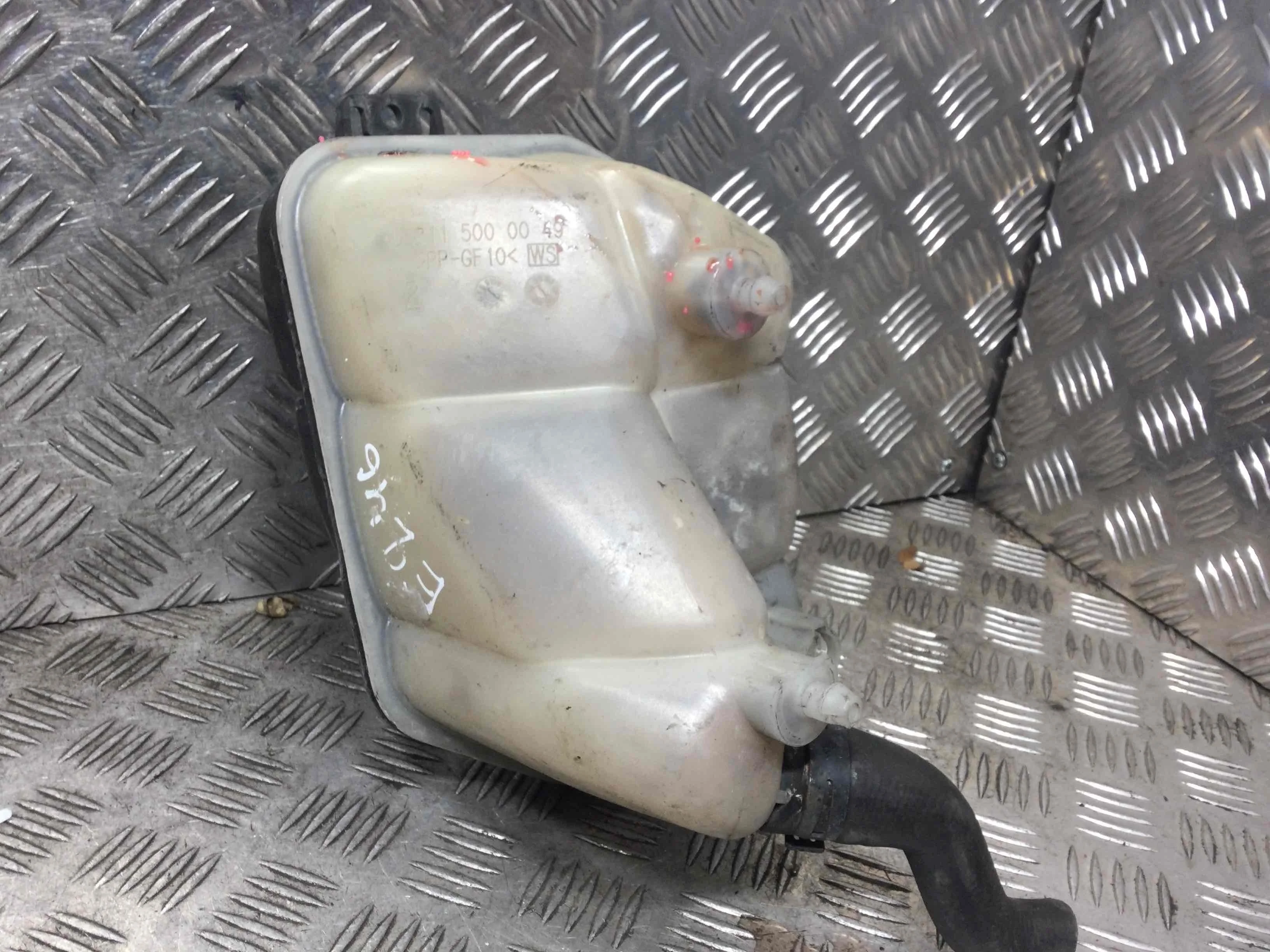 Бачок расширительный Mercedes E-klasse E-klasse (W211) 2002 - 2009 дизель 2.2 CDI Автомат Седан