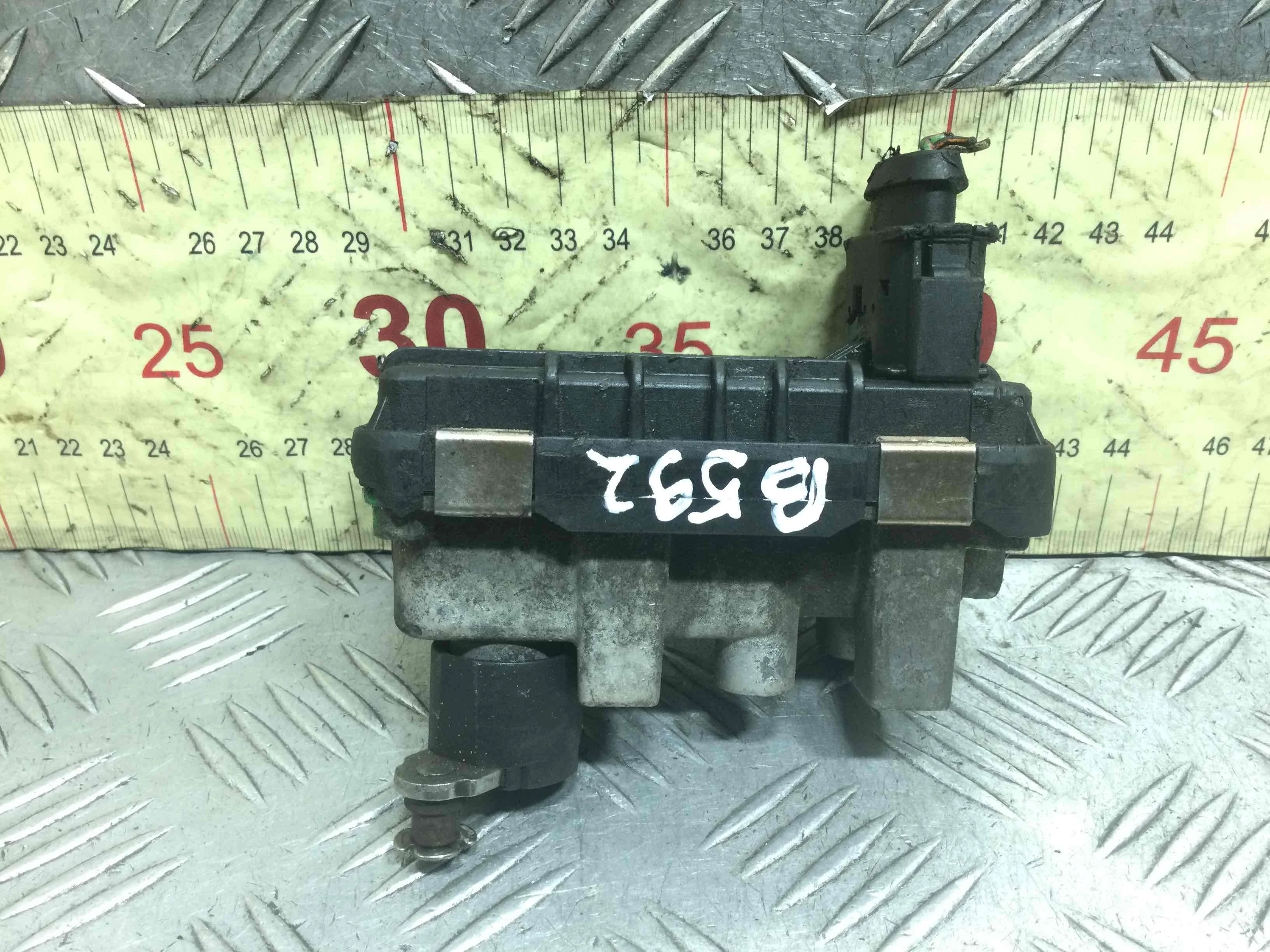 Клапан управления турбиной (актуатор) Ford Focus 2 поколение (2005-2008) дизель 1.8 TDCi Механика Седан