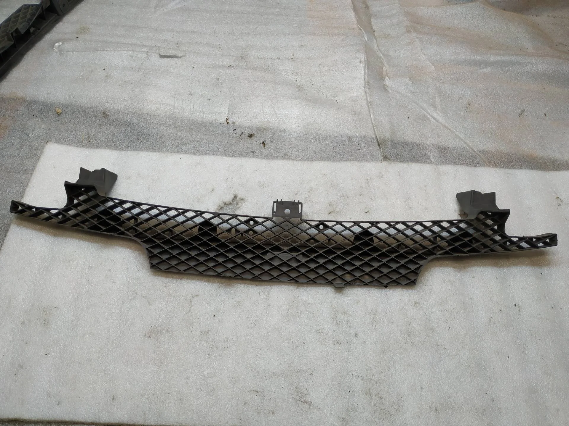 Направляющий профиль Volkswagen Touareg 7P6 2011