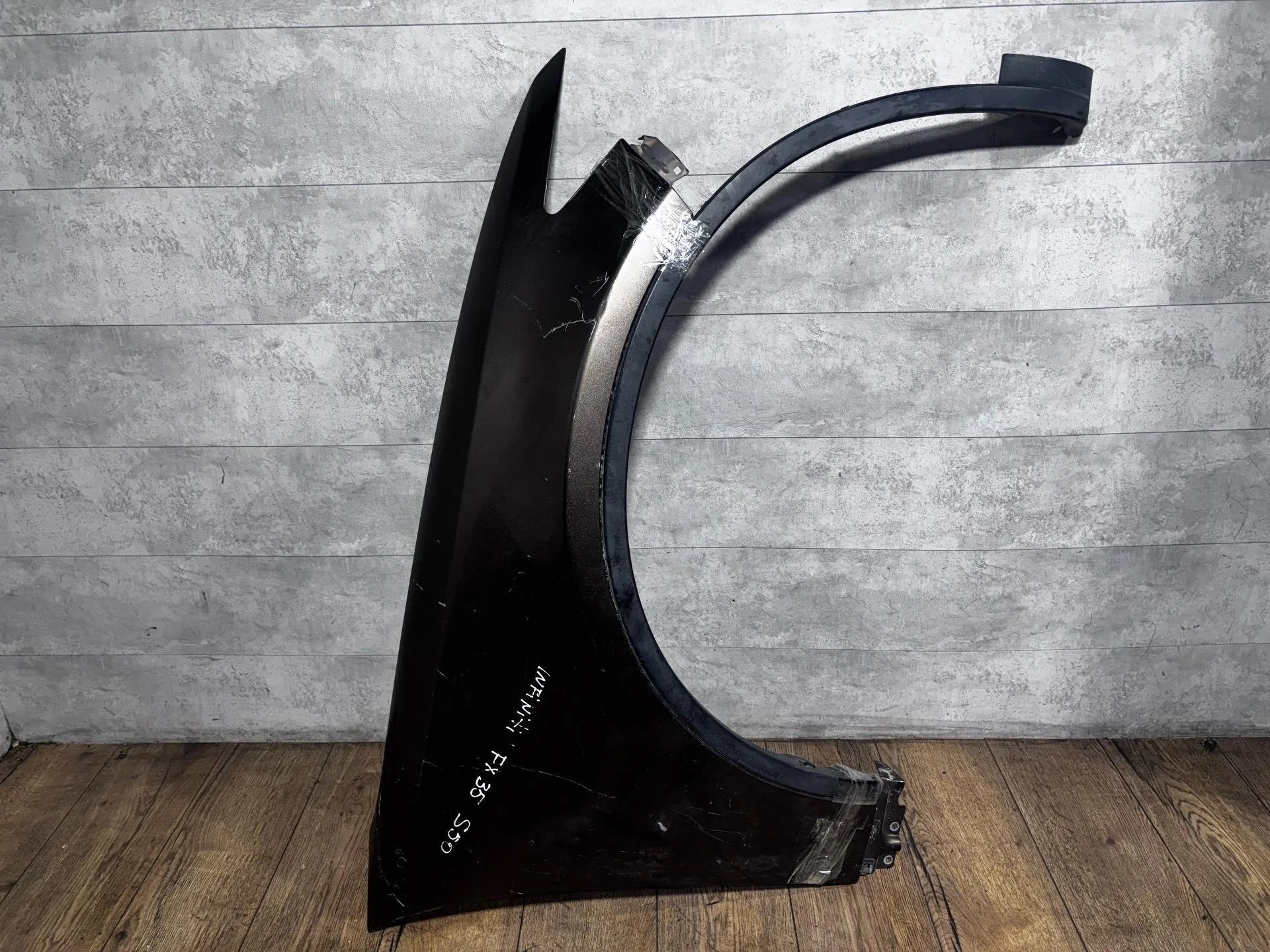 крыло переднее правое Infiniti FX35 S50