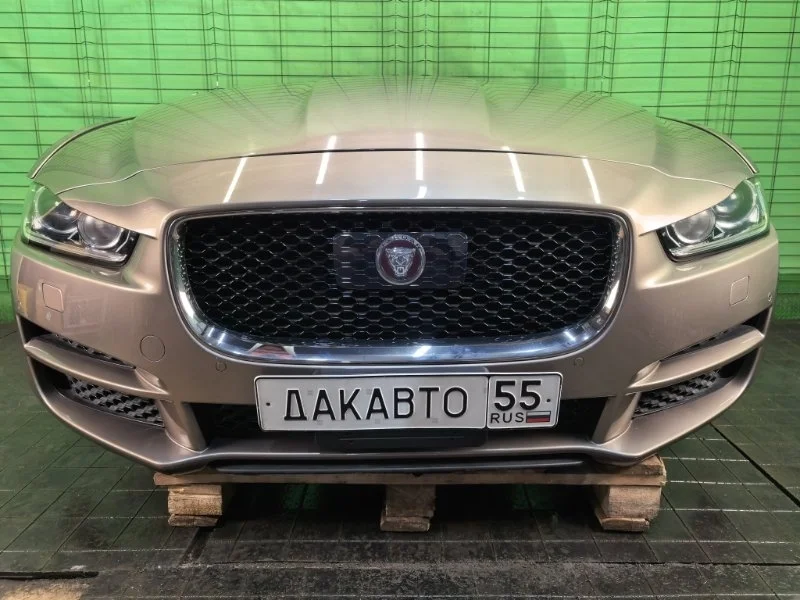 Nose cut Jaguar XE 2016 X760