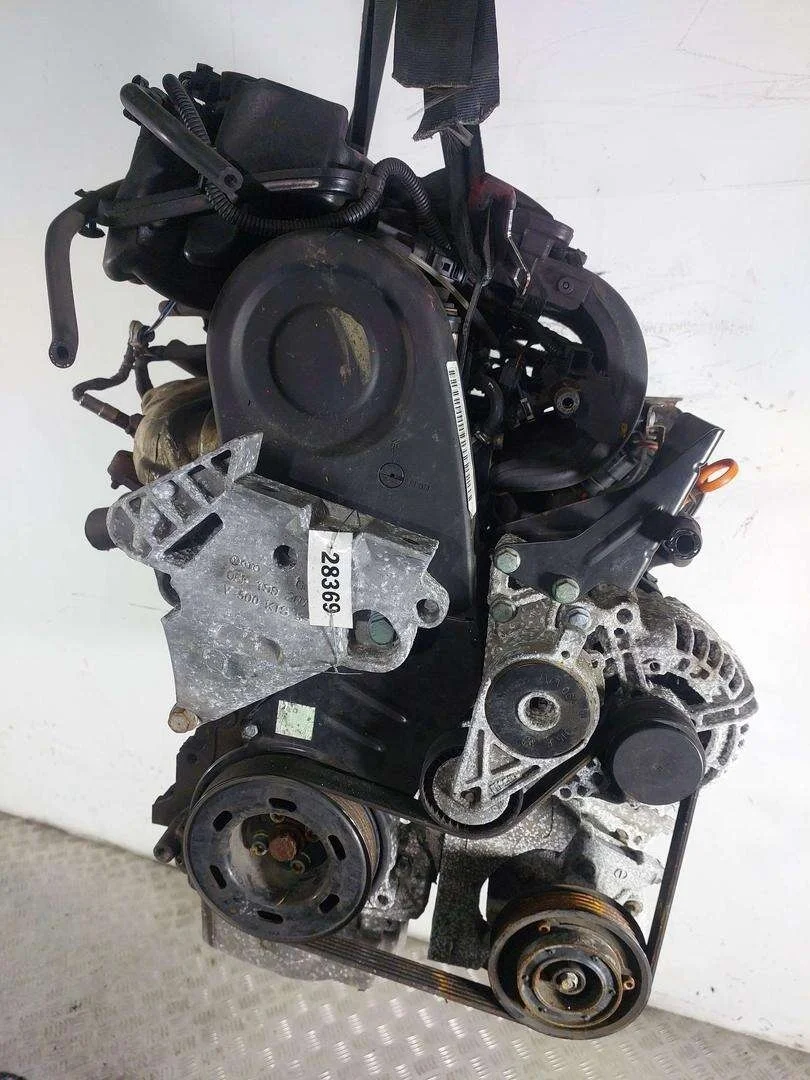 двигатель Audi A3 1.6 бензин 2005