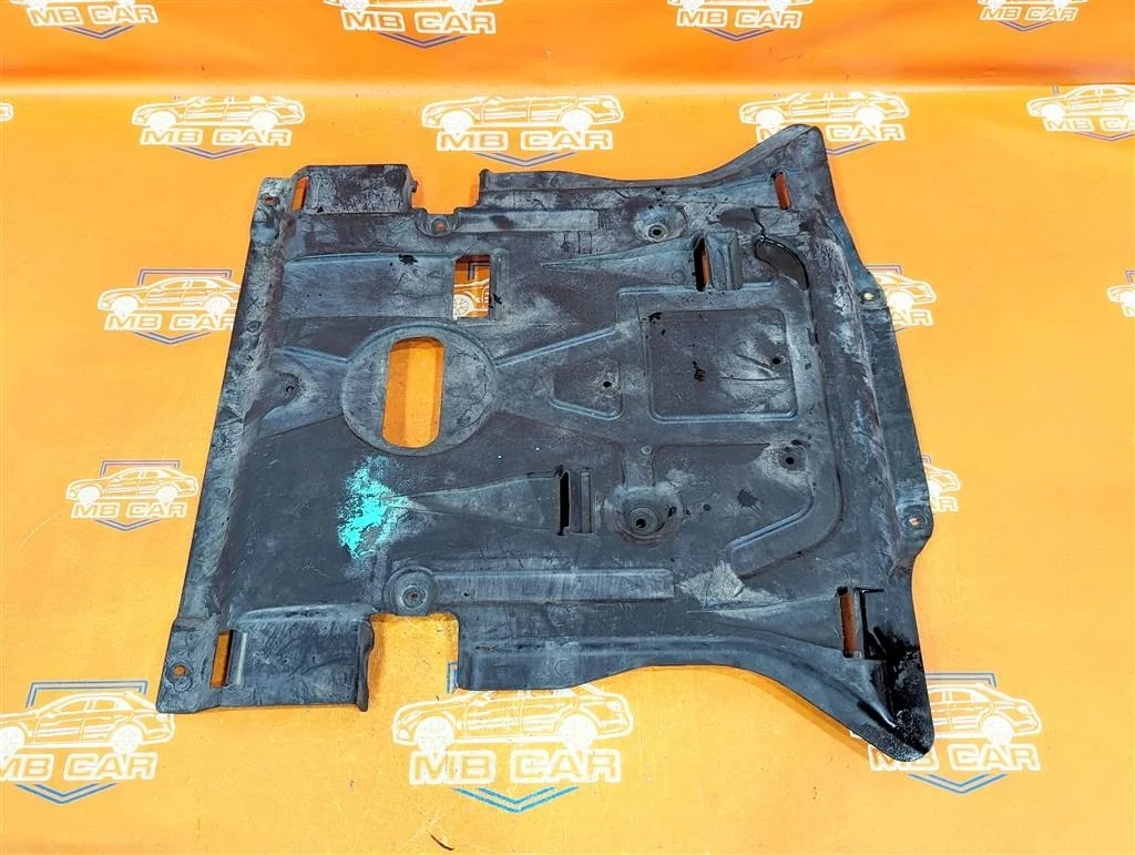 Защита двигателя Mercedes-Benz