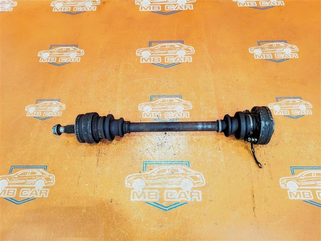 Привод задний Mercedes-Benz