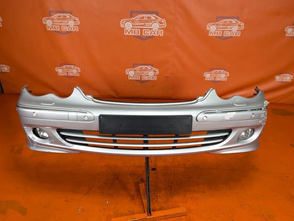 Бампер передний Mercedes-Benz