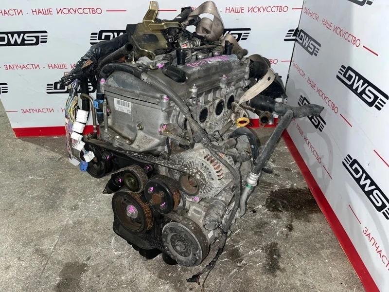 Двигатель Toyota Voxy 1900028330 AZR60G 1AZ-FSE
