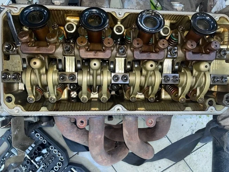 Двигатель Mitsubishi Grandis MD979392 NA4W 4G69