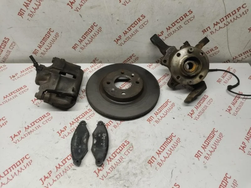 Кулак поворотный передний левый Renault Kangoo KC