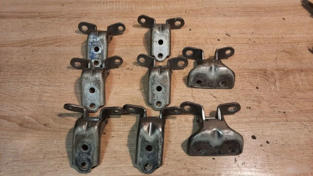 Петли дверей Kia Soul 1 793102K000