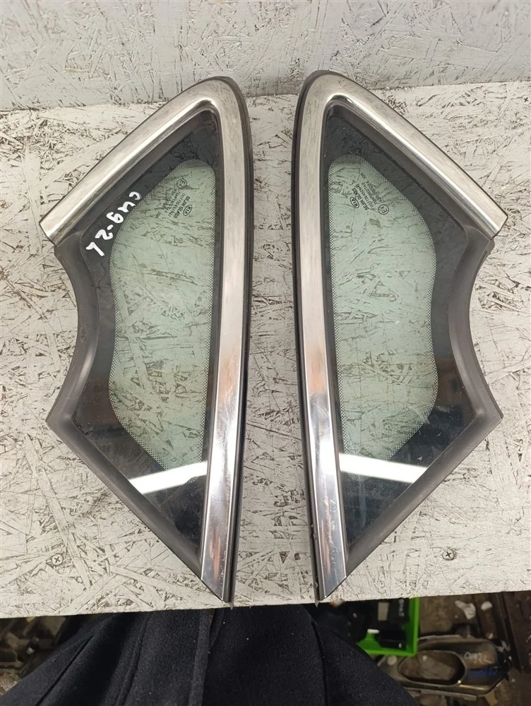 Стекло глухое в стойку Kia Ceed 2 86180A2000 JD