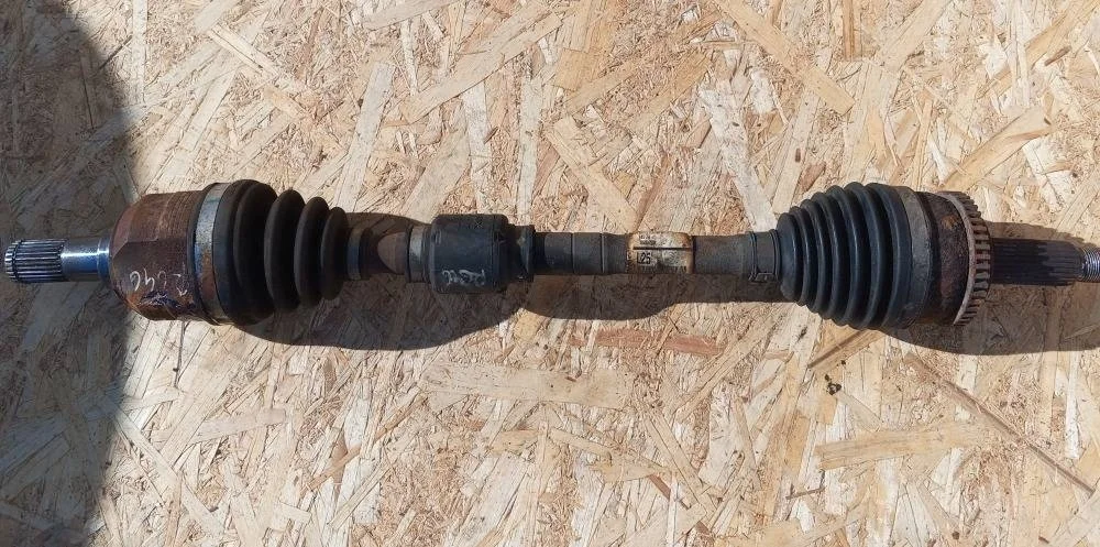 Привод левый мкпп Kia ceed 2014 49500A2500 КУПЕ G4FJ