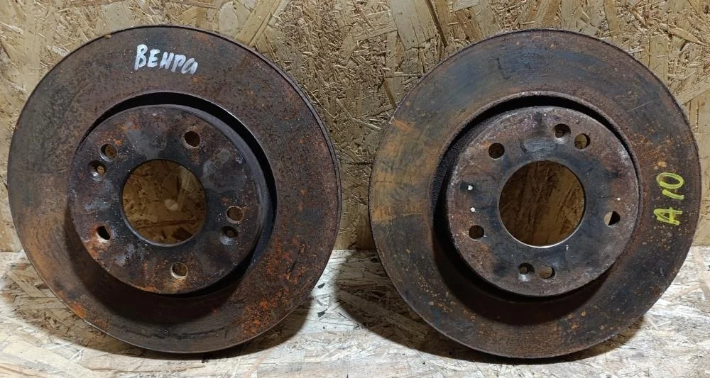 Диск тормозной передний Kia ceed 2009 517121H000 ХЕТЧБЕК G4FC