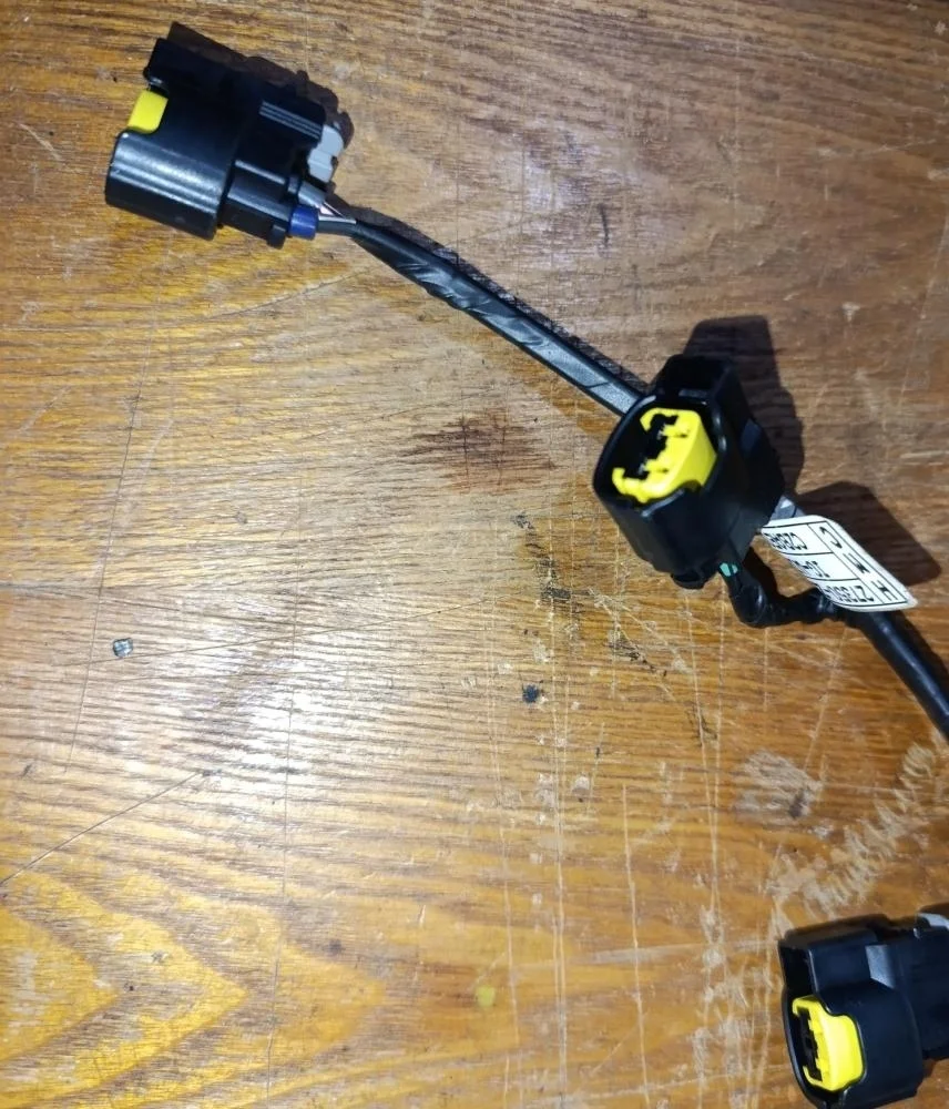 Проводка катушек зажигания Kia ceed 2011 273502B000 ED G4FC