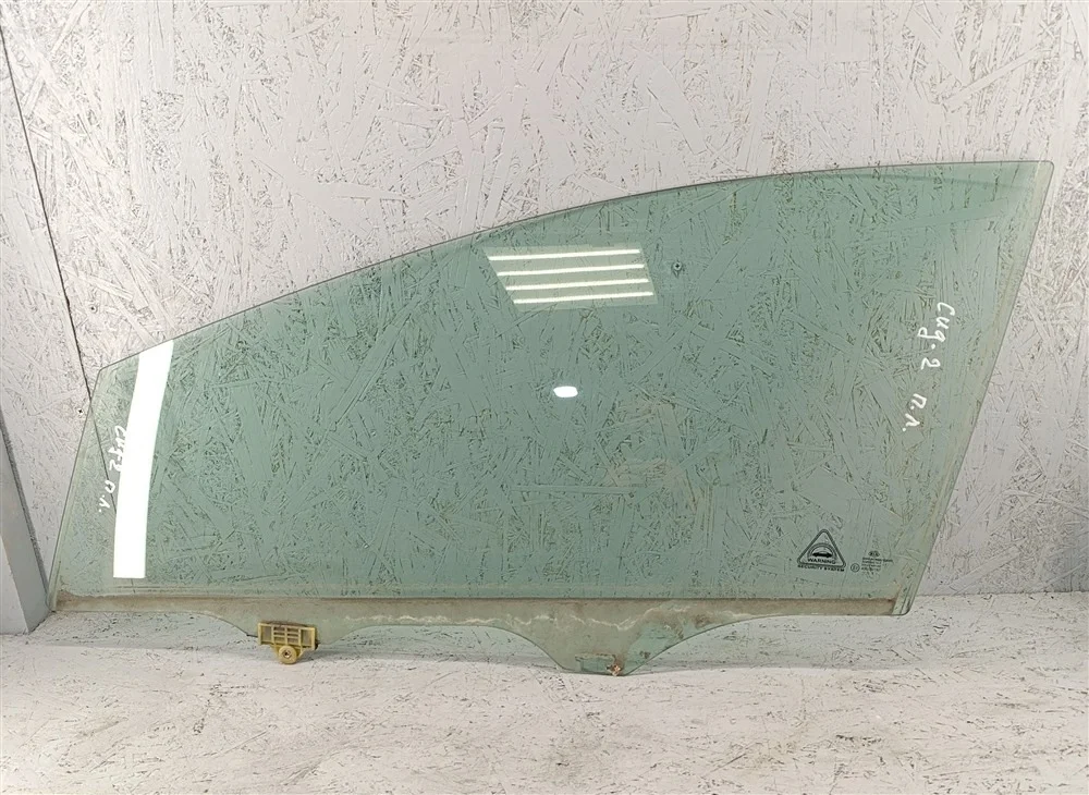 Стекло двери переднее левое Kia ceed 2014 82410A2010 УНИВЕРСАЛ