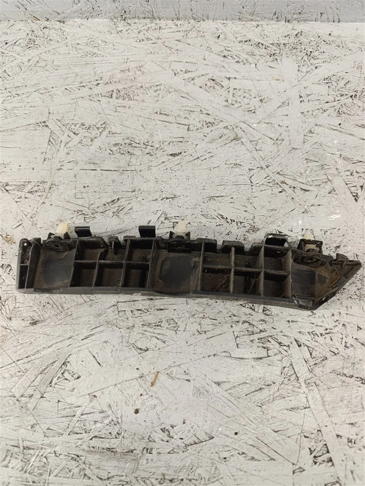 Кронштейн заднего бампера правый Kia picanto 2015 866141Y000 ХЕТЧБЕК G3LA