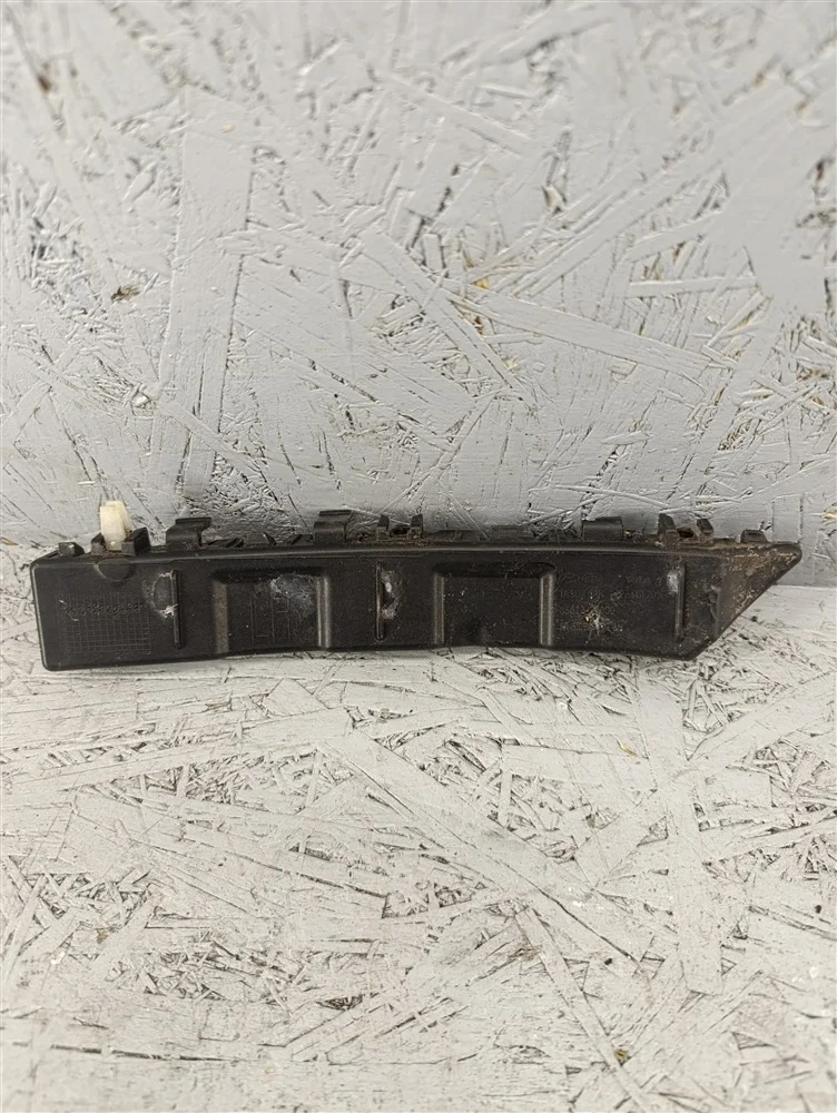 Кронштейн заднего бампера левый Kia picanto 2015 866131Y000 ХЕТЧБЕК G3LA