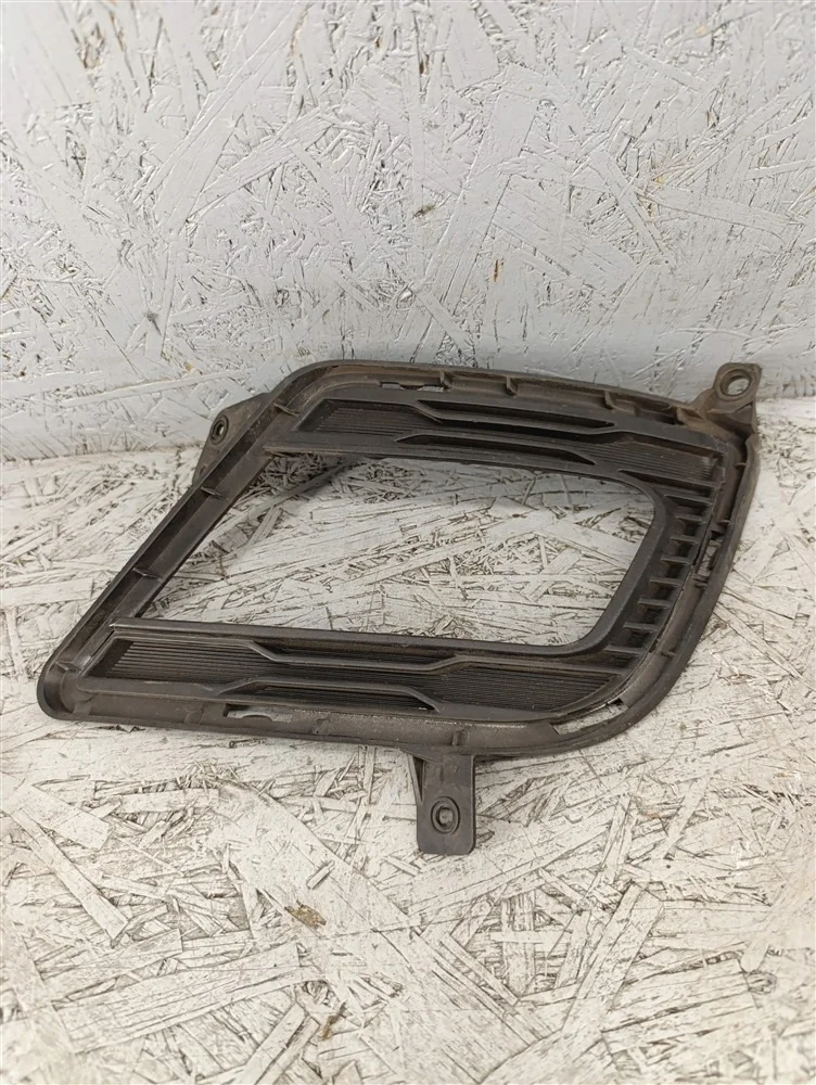 Рамка противотуманной фары Kia ceed 2011 865641H500 ED G4FC, правая