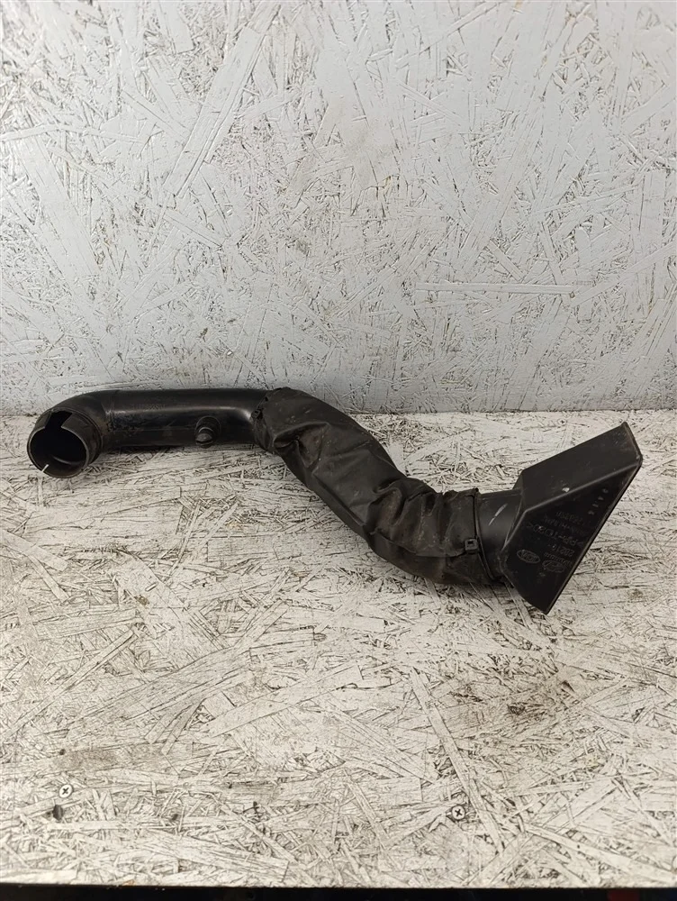 Трубка воздухозаборника Kia picanto 2015 282101Y200 ХЕТЧБЕК G3LA