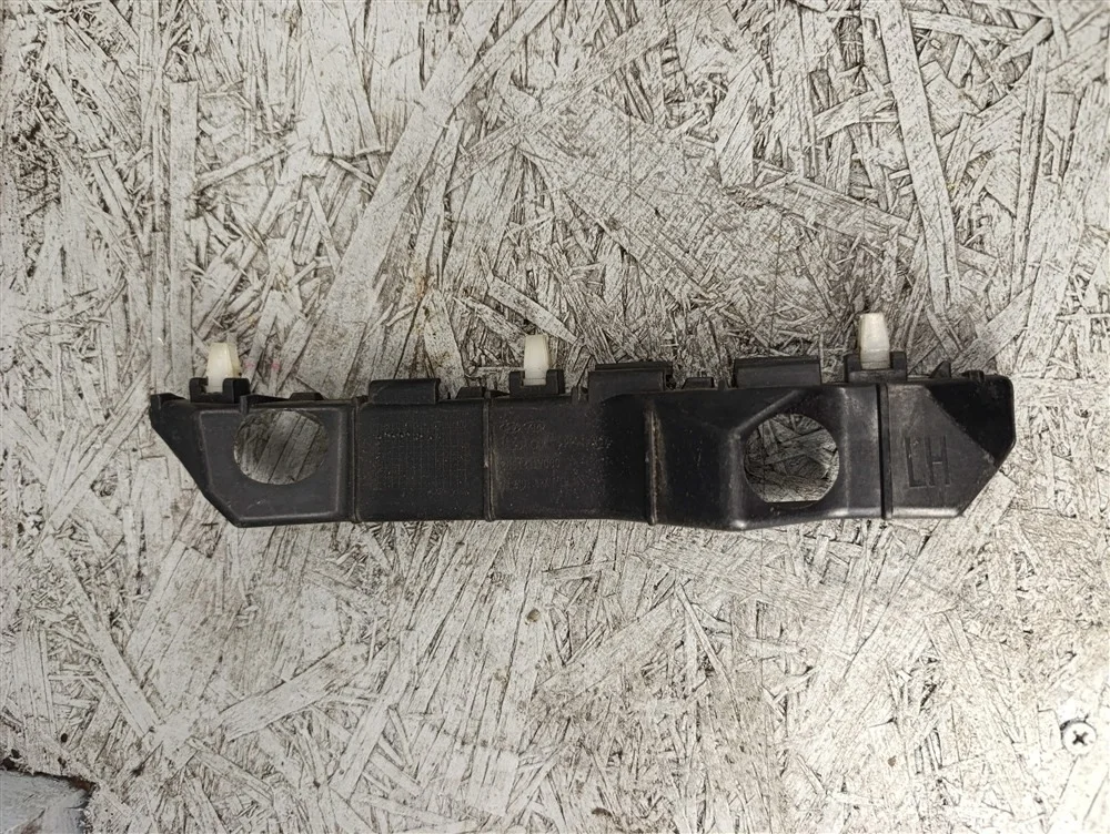 Кронштейн бампера Kia picanto 2015 865131Y000 ХЕТЧБЕК G3LA, передний левый