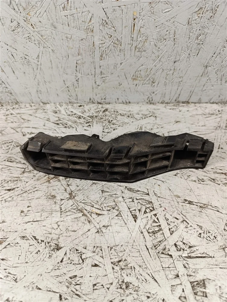 Кронштейн переднего бампера правый Kia soul 2012 865542K500