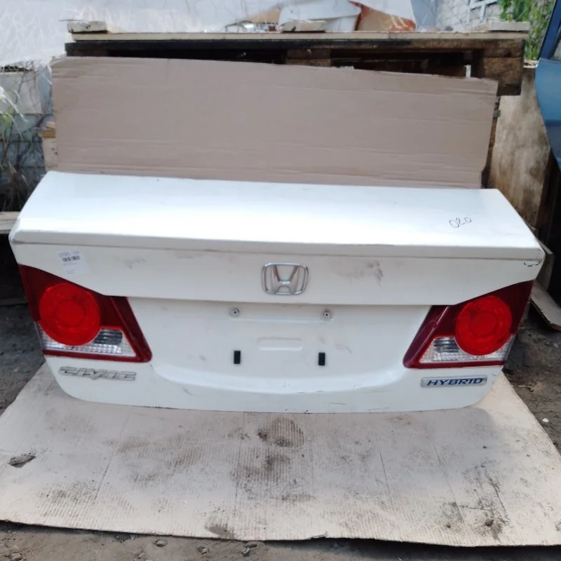 Крышка багажника Honda Civic 8 2009-2011 68500SNBG10ZZ 4D