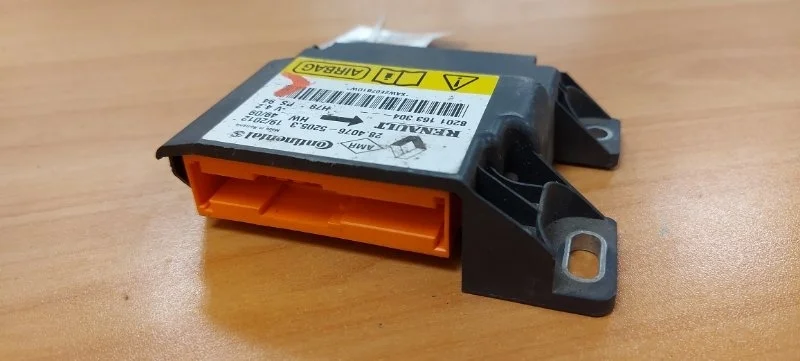 Блок Срс Renault Duster 2012-2016 8201163304