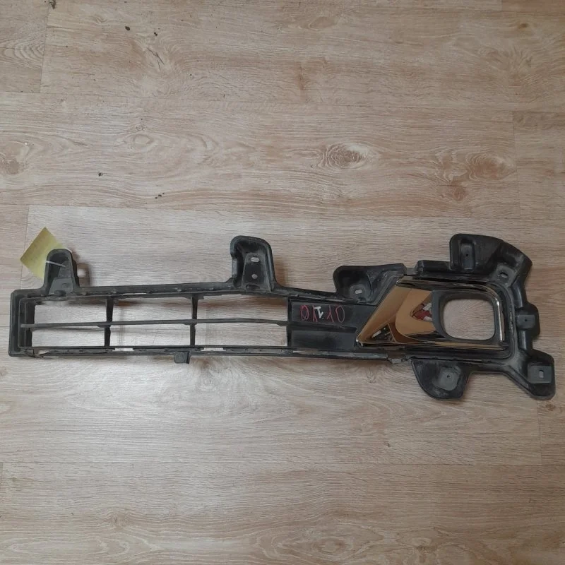 Накладка птф Toyota Land Cruiser 2015-2020 5311360090 200, левая