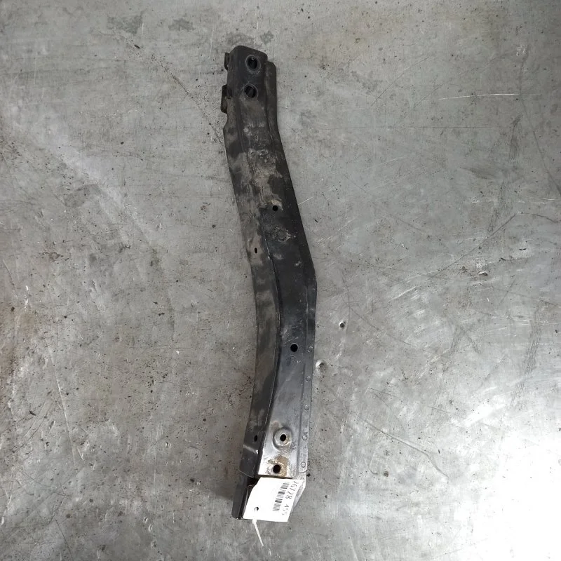 Балка подрамника Mitsubishi Outlander 3 2015-2021 4000A405, передняя правая