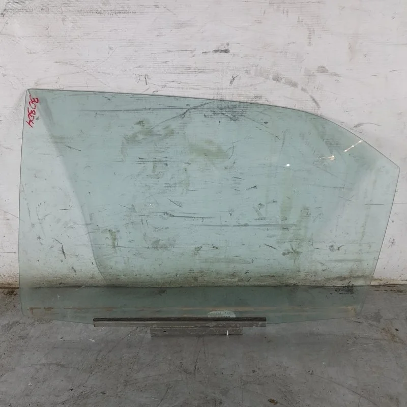 Стекло двери Toyota Camry 2012-2017 6811433170 50 55, заднее левое