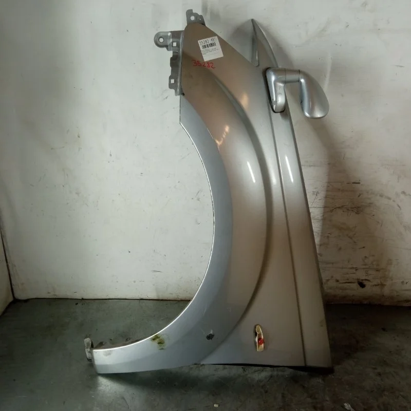 Крыло Mitsubishi Outlander XL 2007-2009 5220C673, переднее левое