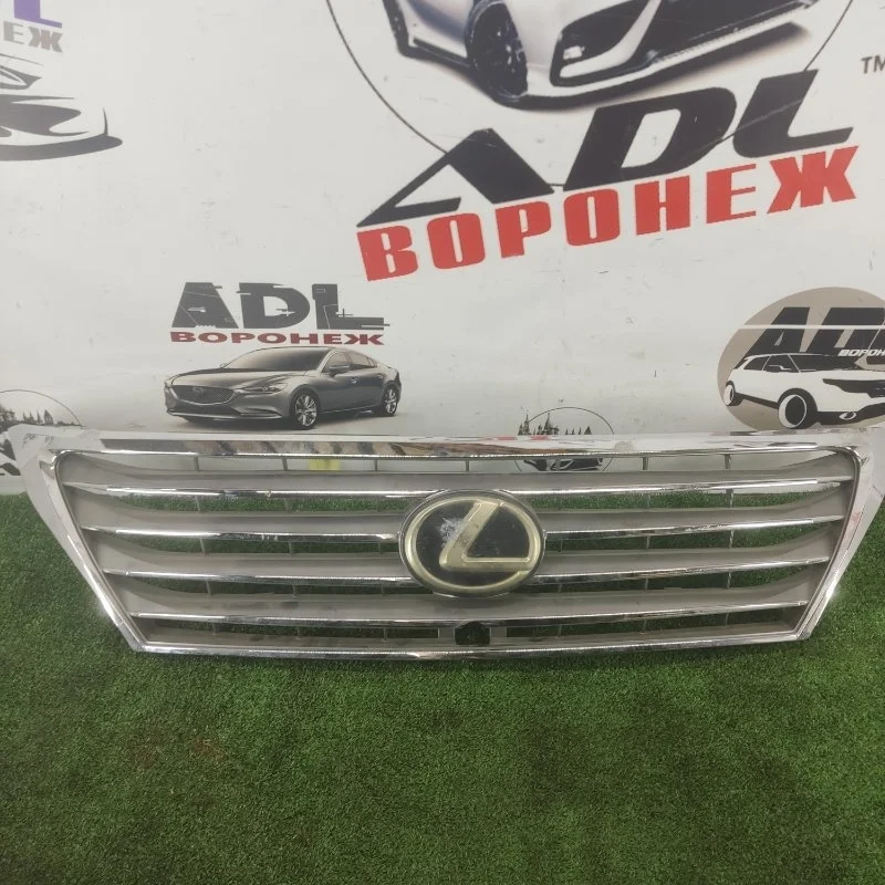 Решетка радиатора Lexus LX 2007-2012 TYG129 570, передняя