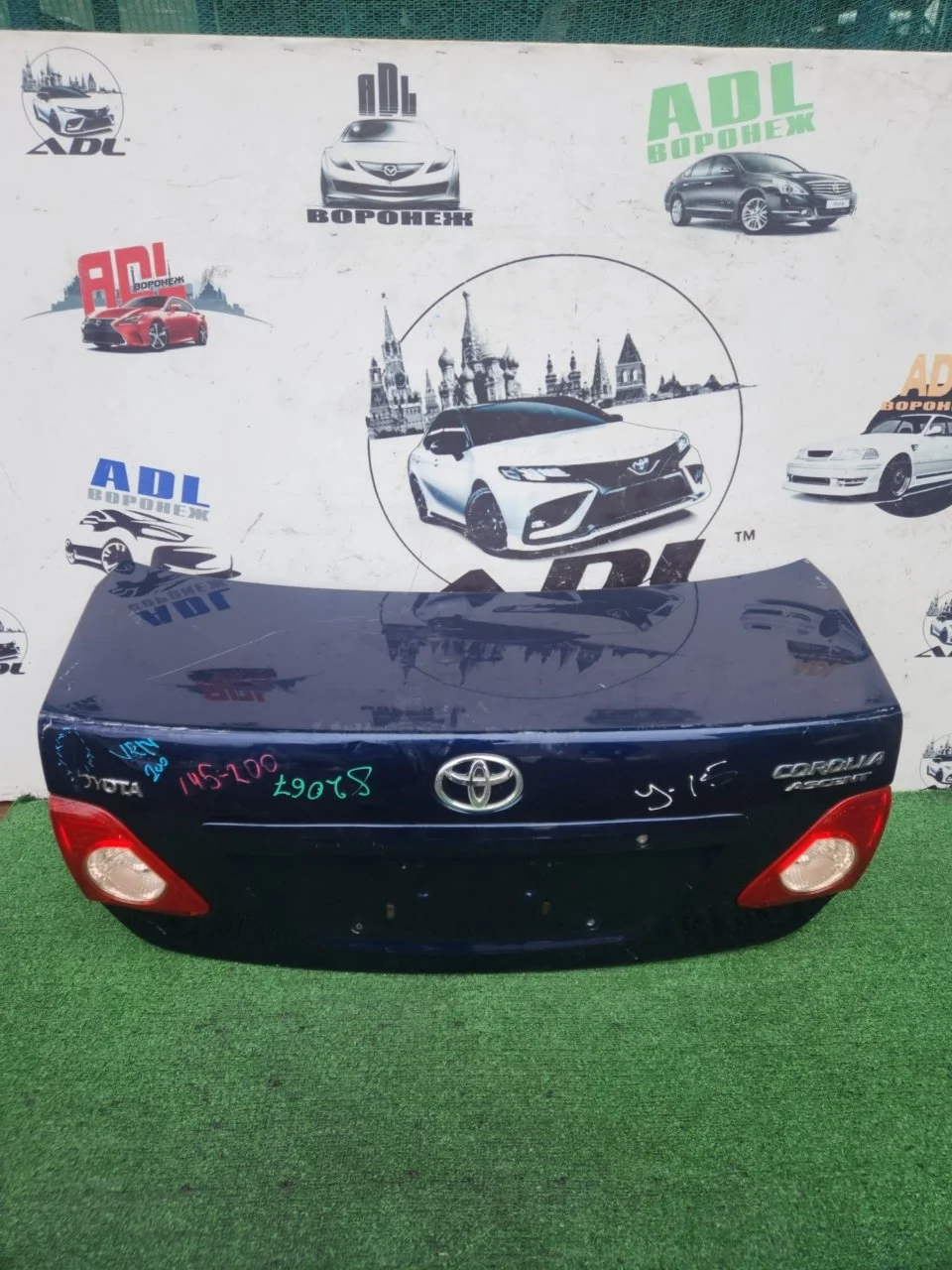 Крышка багажника Toyota Corolla 2006-2012 6440112B50 150