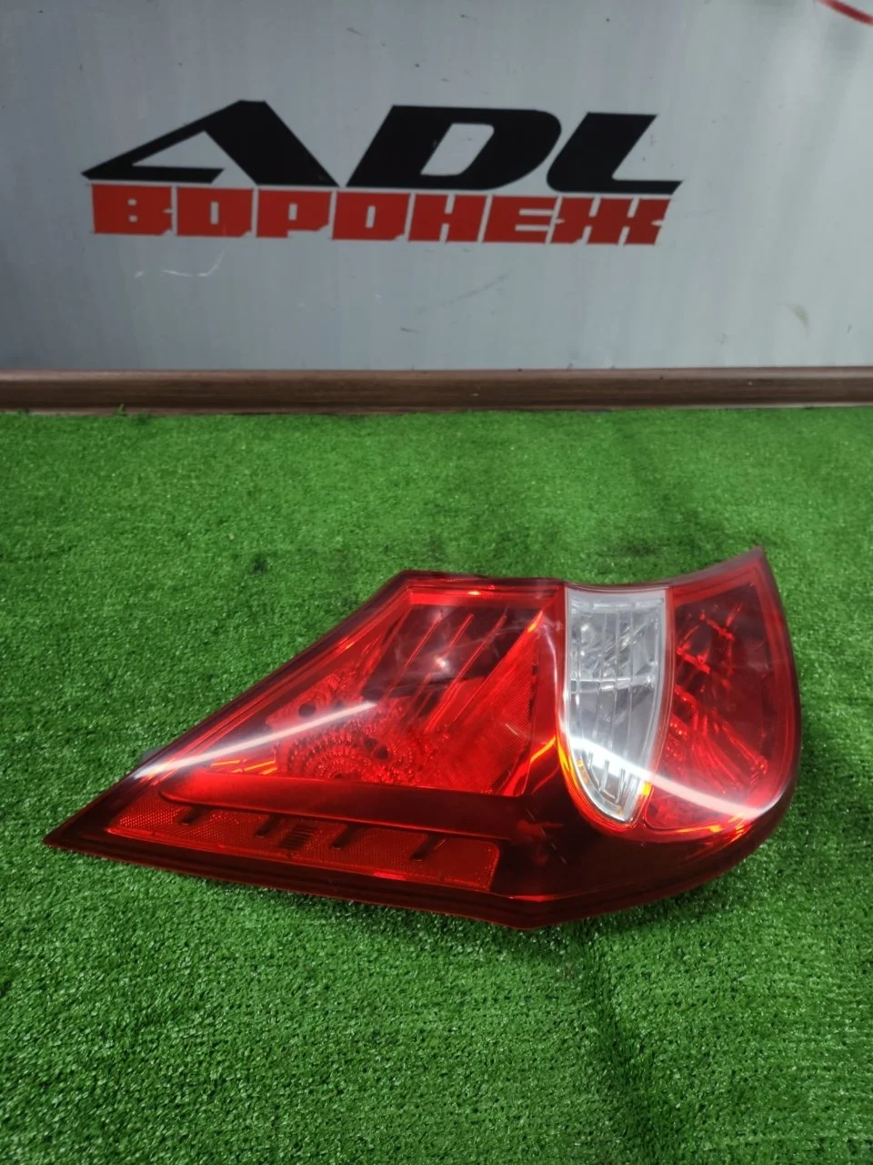 Фонарь Hyundai Solaris 2010-2017 924011R220, задний левый