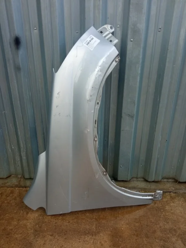 Крыло Honda CR-V 3 2007-2012 60211SWAA00ZZ, переднее правое