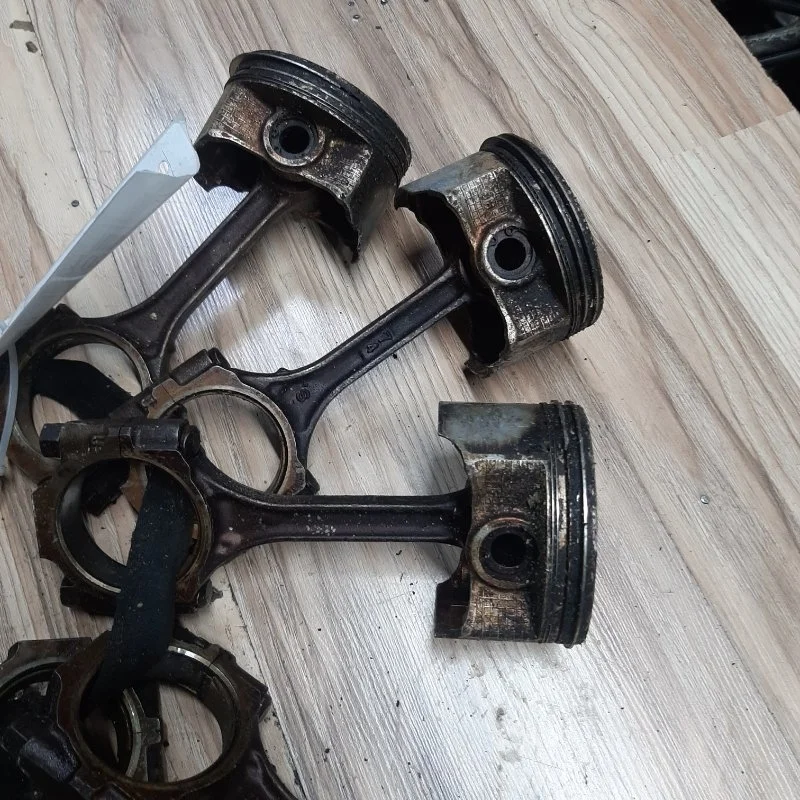 Поршень шатун Mitsubishi Pajero 2006-2012 1115A361 6G75