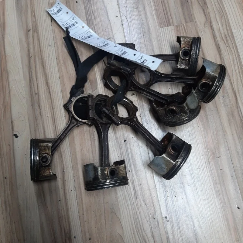 Поршень шатун Mitsubishi Pajero 2006-2012 1115A361 6G75