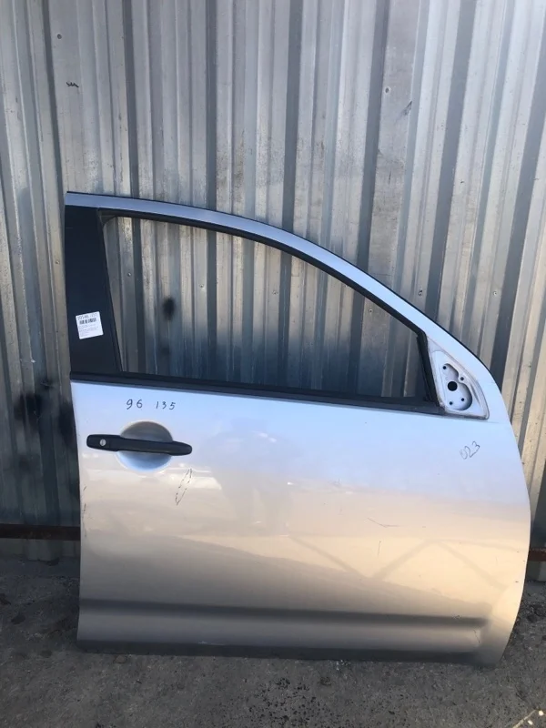 Дверь Mitsubishi Outlander XL 2007-2012 5700A276, передняя правая