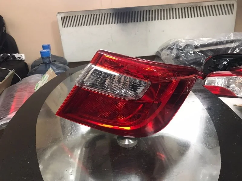 Фонарь Toyota Camry 2011-2014 8155133550 50, правый