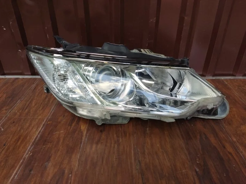 Фара ксенон Toyota Camry 2014-2017 8114533800 55, правая