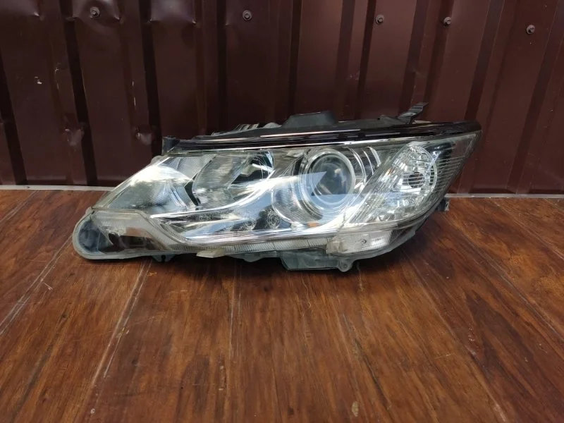 Фара ксенон Toyota Camry 2014-2017 8118533891 55, левая