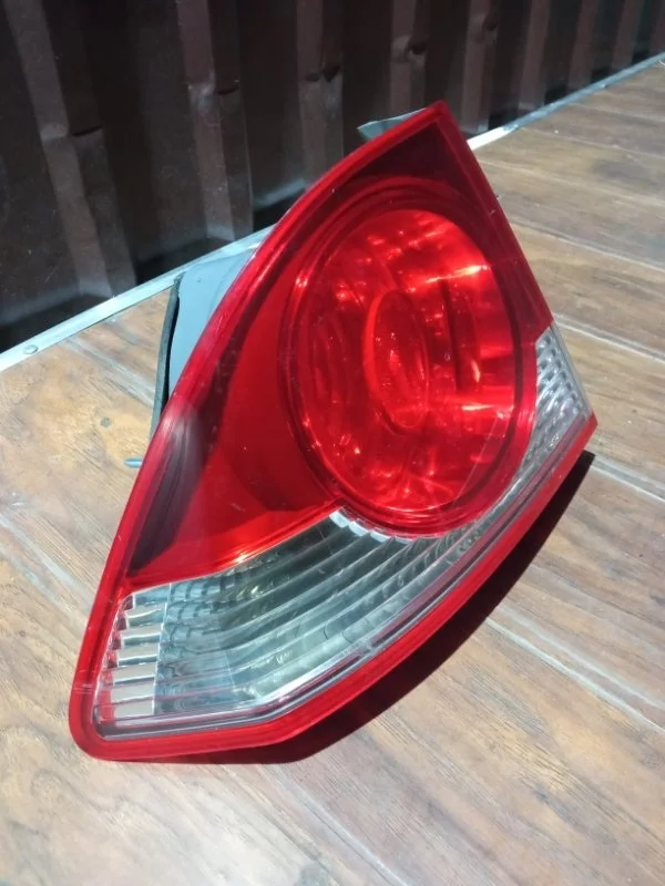 Фонарь Honda Civic 8 2009-2011 33501SNBG51 4D, правый