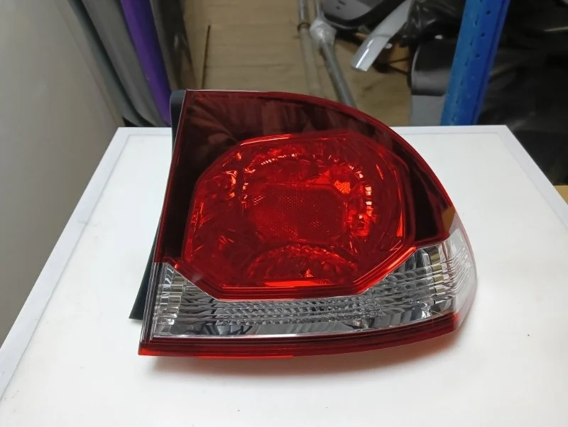 Фонарь Honda Civic 8 2009-2011 33501SNBG51 4D, правый