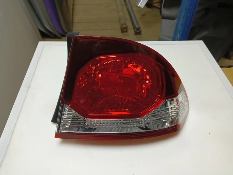 Фонарь Honda Civic 8 2009-2011 33501SNBG51 4D, правый