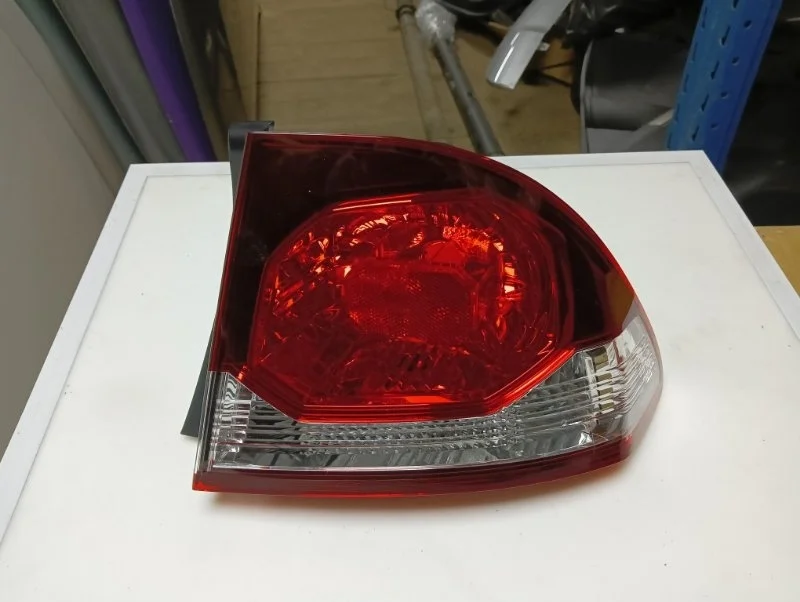 Фонарь Honda Civic 8 2009-2011 33501SNBG51 4D, правый