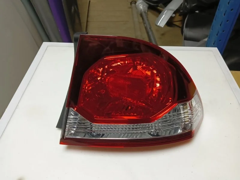 Фонарь Honda Civic 8 2009-2011 33501SNBG51 4D, правый